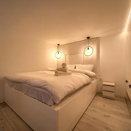 Διαμέρισμα Loft With Mezzanine By Bookinghost Βρότσλαβ