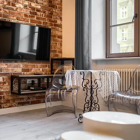 Loft With Mezzanine By Bookinghost 아파트