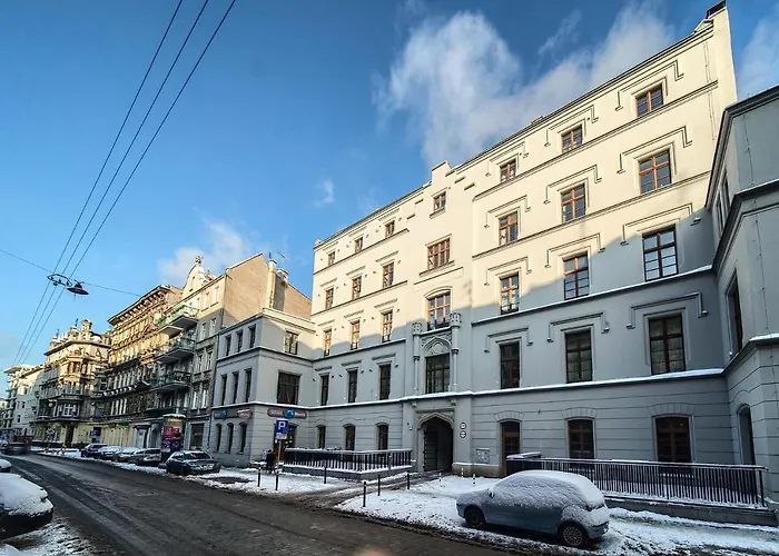 Apartment Loft With Mezzanine By Bookinghost